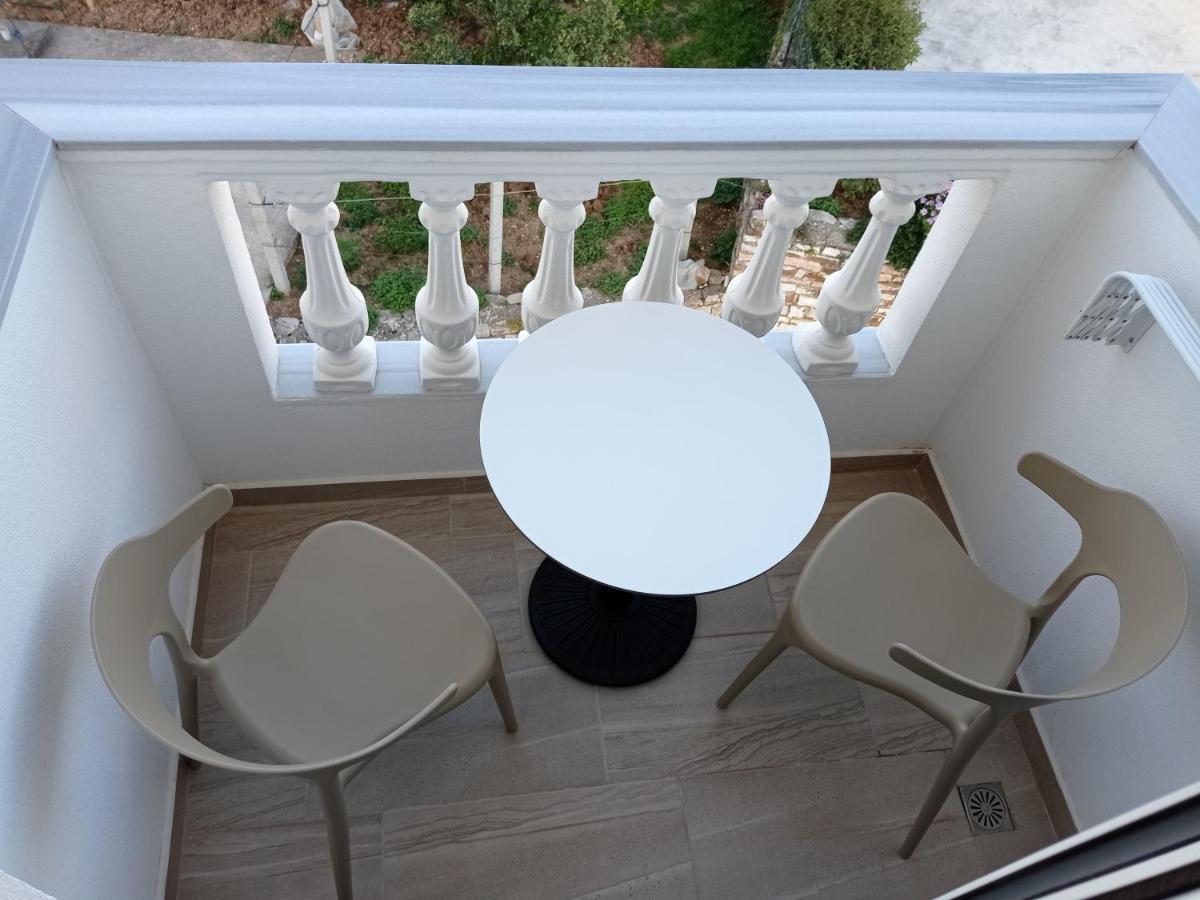 Vasiliu Boutique Hotel Ksamil Esterno foto